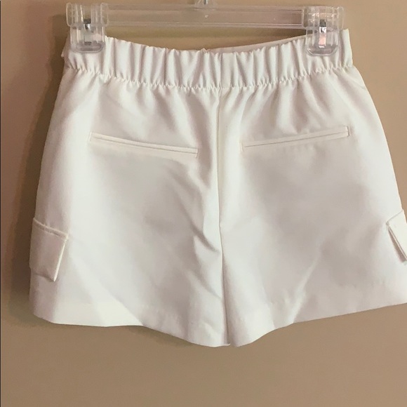 Bershka white skirt/shorts - Picture 3 of 3